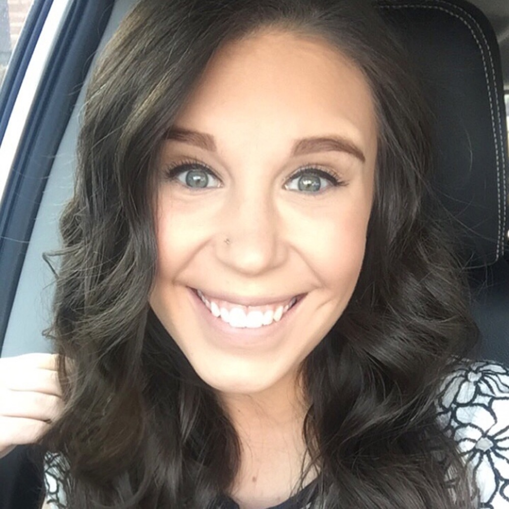 Meet your Posher 👩🏻